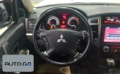 Mitsubishi Pajero 3.0L Automatic Standard Edition (Import) 2