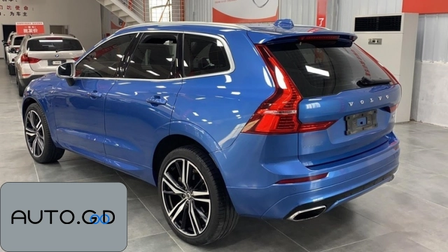 Volvo XC60 ev xDrive25i M Off-Road Package 1