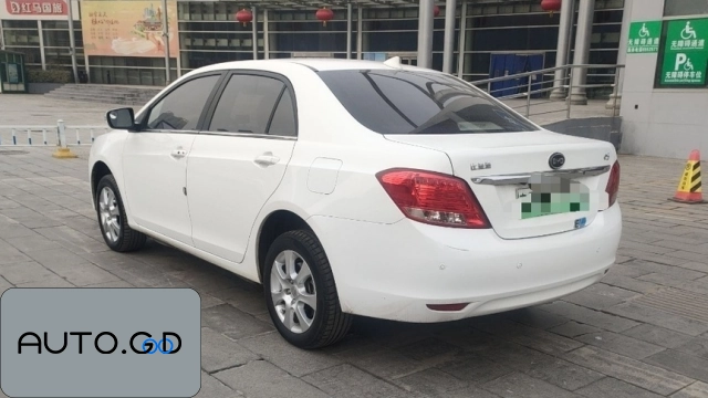 BYD e5 300 Prestige 1