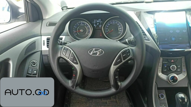 Hyundai avante 1.6L Automatic Smart 2