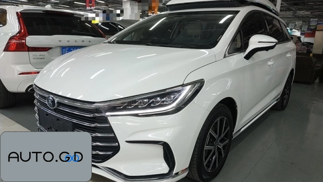 BYD song MAX ev DM-i 105KM Executive Edition 0