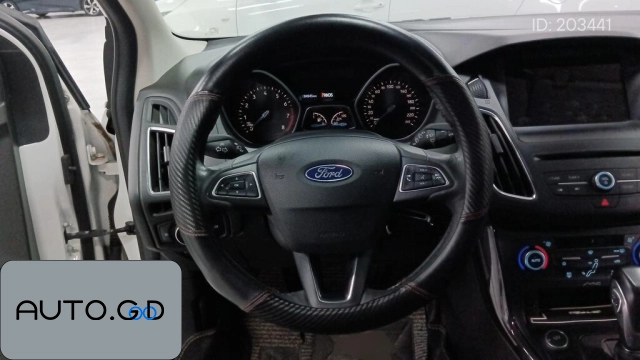 Ford focus Two-door Classic EcoBoost 180 Automatic Elite 2
