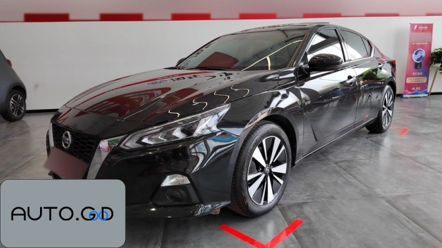 Nissan TEANA 2.0L XL Comfort Edition 1