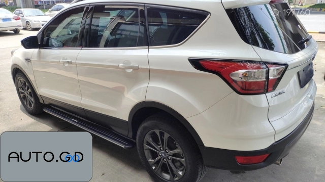 Ford kuga EcoBoost 180 2WD Platinum Wing National VI 1