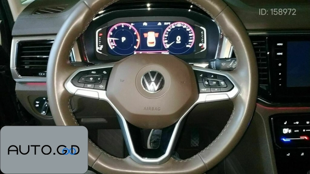 Volkswagen Viloran 380TSI Signature Edition 2