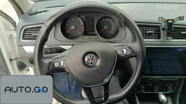 Volkswagen Gran Lavida 230TSI DSG Comfort Edition 2