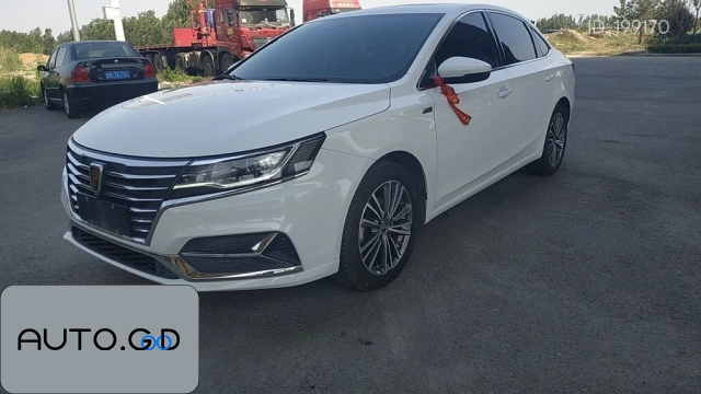 ROEWE i6 PLUS 1.6L CVT 4G Connected Glory Signature Edition 0