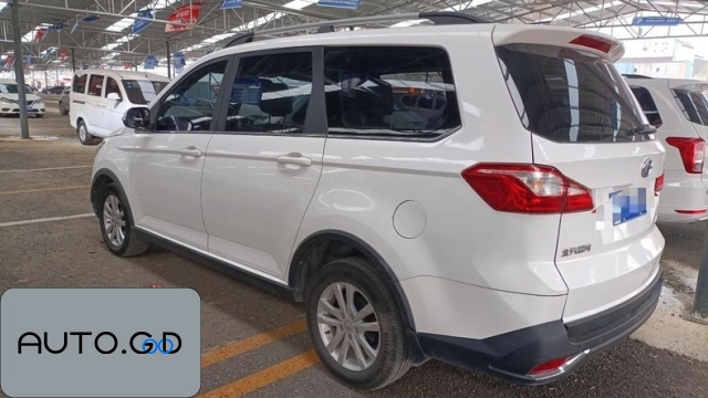 Changhe M70 xDrive25i M Off-Road Package 1