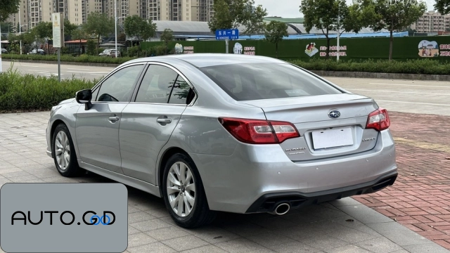 Subaru Legacy 2.5i All-Wheel Drive Style Edition 1