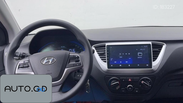 Hyundai verna 1.4L Manual Cool Edition GLS 2