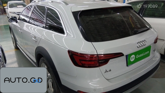 Audi A4 45 TFSI allroad quattro (Import) 1