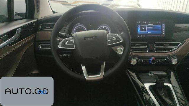 Traum S70 1.5T Automatic Comfort 7-seater 2