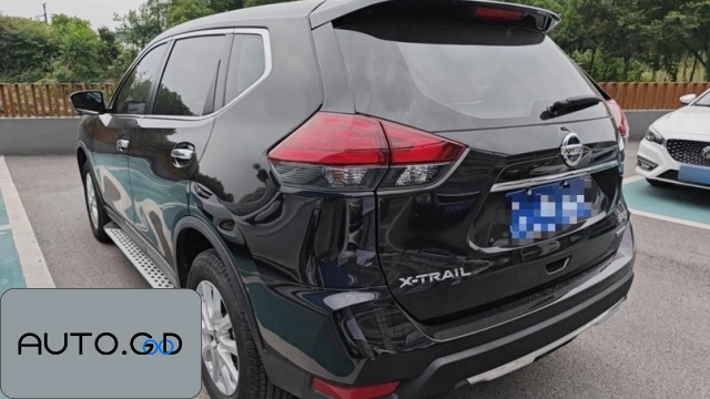 Nissan X-TRAIL 2.0L CVT Smart Comfort Edition 2WD 1