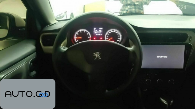 Peugeot 301 1.6L Automatic Comfort Edition 2