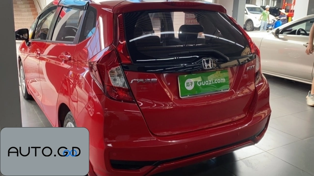 Honda fit 1.5L CVT Comfort Sunroof Edition 1