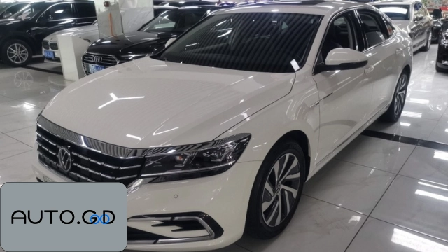 Volkswagen Passat New Energy 430PHEV Hybrid Elite Edition National VI 0