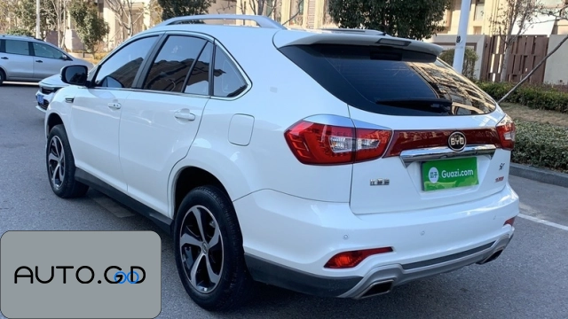 BYD S7 2.0T Automatic Premium Plus 1