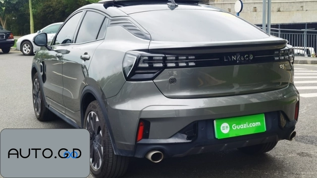 Link&amp;Co 05 ev 1.5TD PHEV HALO 1