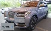 Lincoln Navigator xDrive25i M Off-Road Package 0