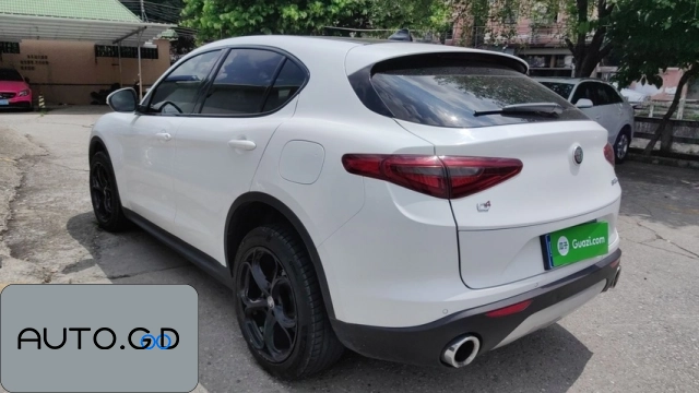 Alfa Romeo Stelvio 2.0T 200HP Elite Edition 1