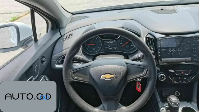 Chevrolet cruze 320 Automatic Pioneer Sunroof Edition 2