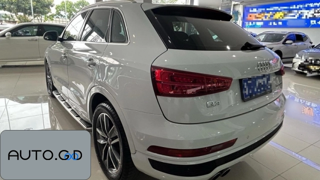 Audi Q3 30th Anniversary 35 TFSI Sport 1