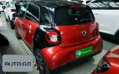 forfour 0.9T 66 kW Pioneer Edition 1
