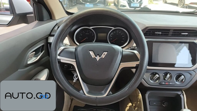 Wuling Hongguang 1.5L S basic type L2B 2
