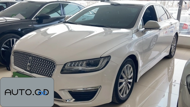 Lincoln MKZ 2.0T Premium Edition 0