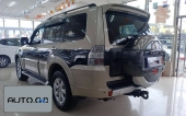 Mitsubishi Pajero 3.0L Automatic Premium Edition National V (Import) 1