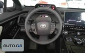 Toyota Toyota xDrive25i M Off-Road Package 2