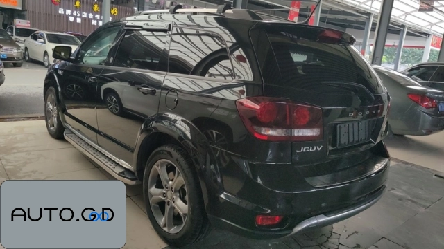 Dodge JCUV 2.4L 2WD Touring Edition (Import) 1