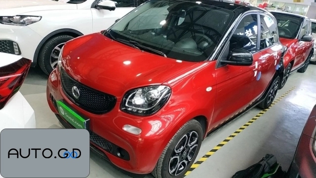 forfour 0.9T 66 kW Pioneer Edition 0