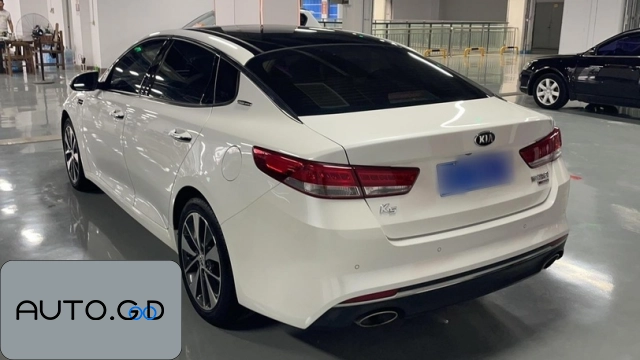 Kia all new k5 2.0L Automatic 15th Anniversary Special Edition LUX 1