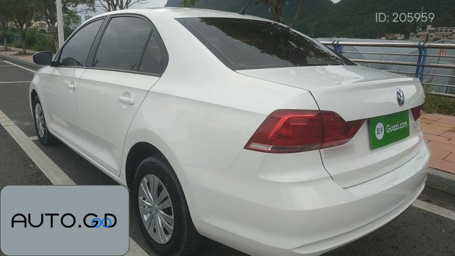 Volkswagen Santana 1.5L Manual Style Edition 1