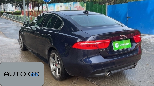 Jaguar XE xDrive25i M Off-Road Package 1