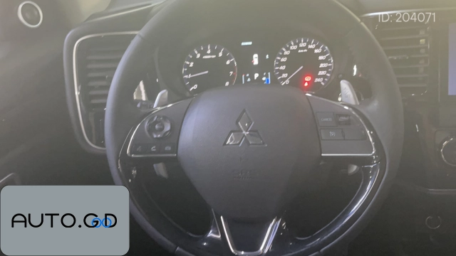 Mitsubishi outlander 2.4L 4WD Luxury Edition 7-seater 2