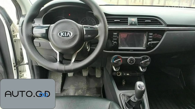 Kia K2 Trim 1.4L MT DLX 2