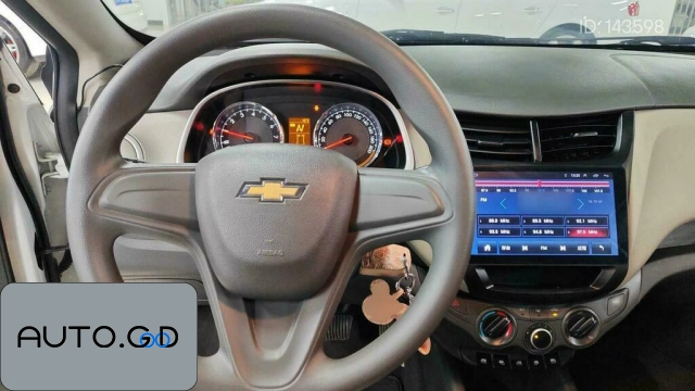 Chevrolet Scion 3 1.3L AMT Ideal Edition 2