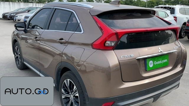 Mitsubishi Eclipse Crosss xDrive25i M Off-Road Package 1